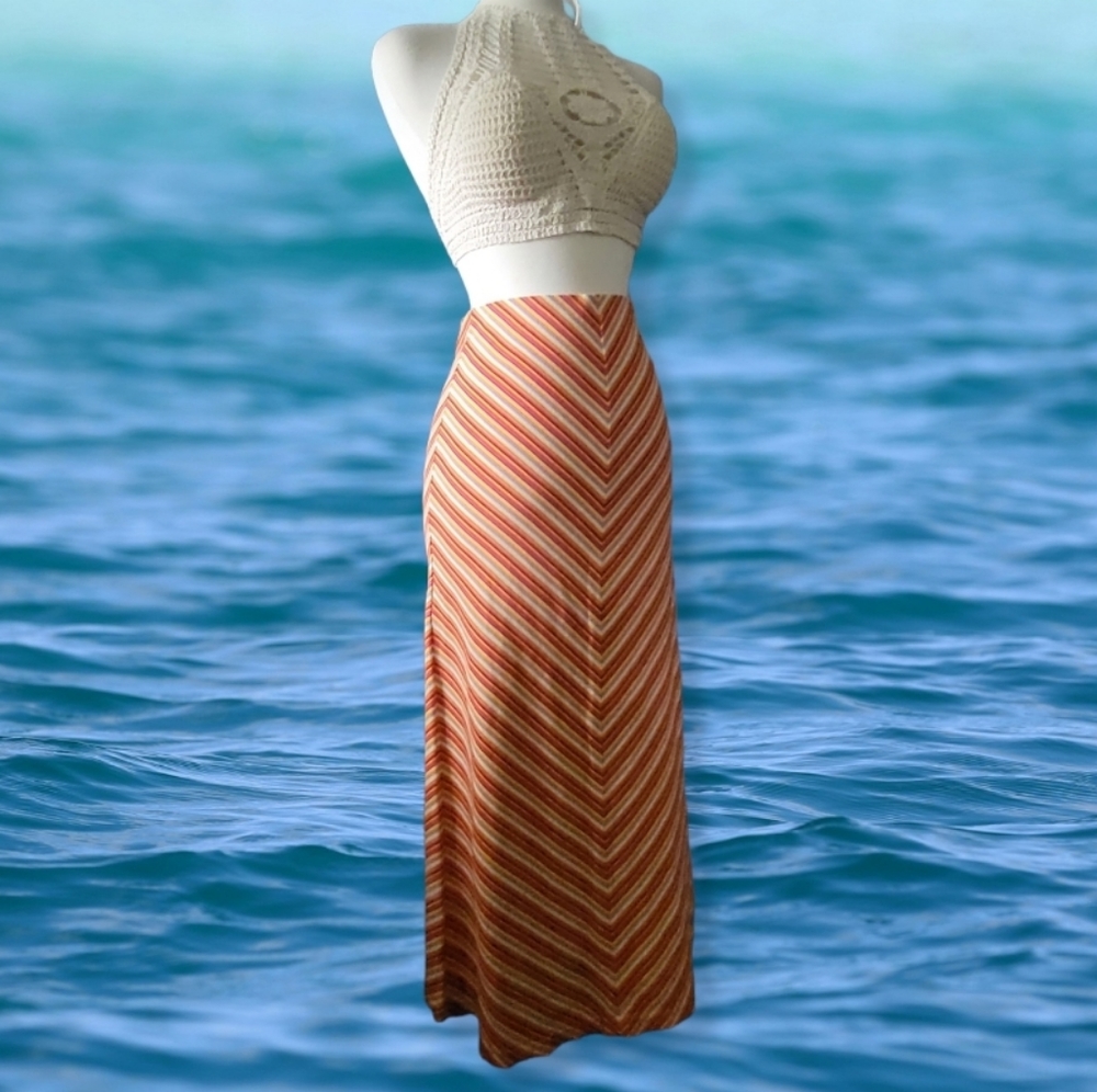 Vintage 90s Y2K Orange/Red Striped Chevron Stretch Maxi Skirt Size M